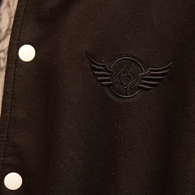 collegejacke -front -detail 1